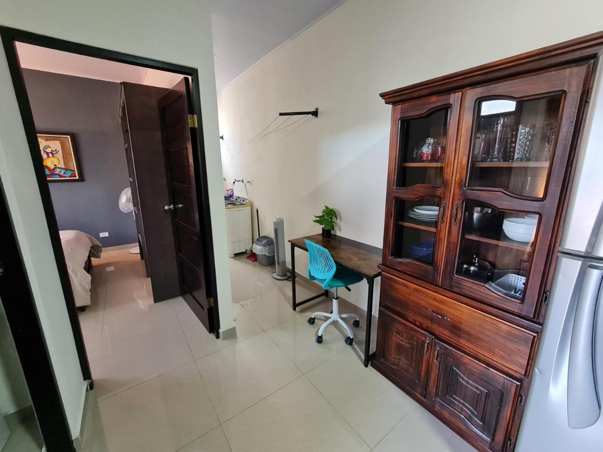 Apartamentos Ave Del Paraiso Alajuela Eksteriør billede