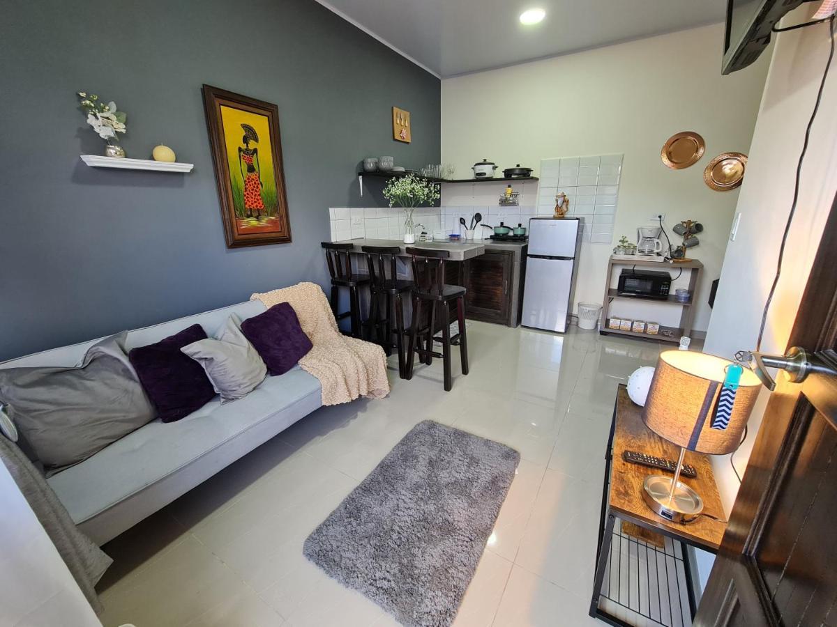 Apartamentos Ave Del Paraiso Alajuela Eksteriør billede