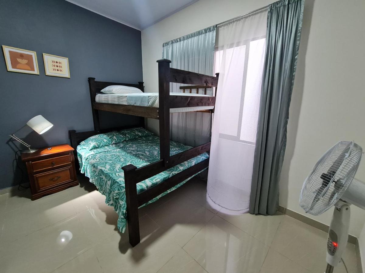 Apartamentos Ave Del Paraiso Alajuela Eksteriør billede