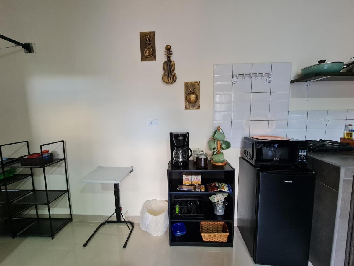 Apartamentos Ave Del Paraiso Alajuela Eksteriør billede