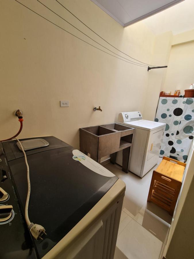Apartamentos Ave Del Paraiso Alajuela Eksteriør billede