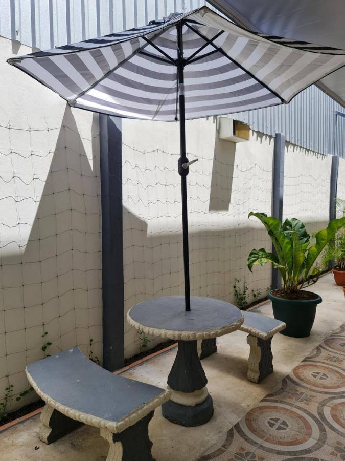 Apartamentos Ave Del Paraiso Alajuela Eksteriør billede