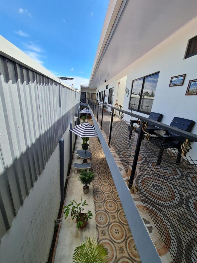 Apartamentos Ave Del Paraiso Alajuela Eksteriør billede